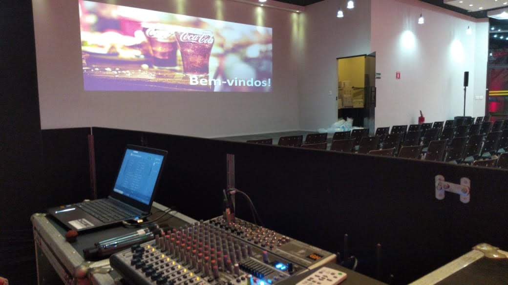 Locação de projetores Coca-Cola