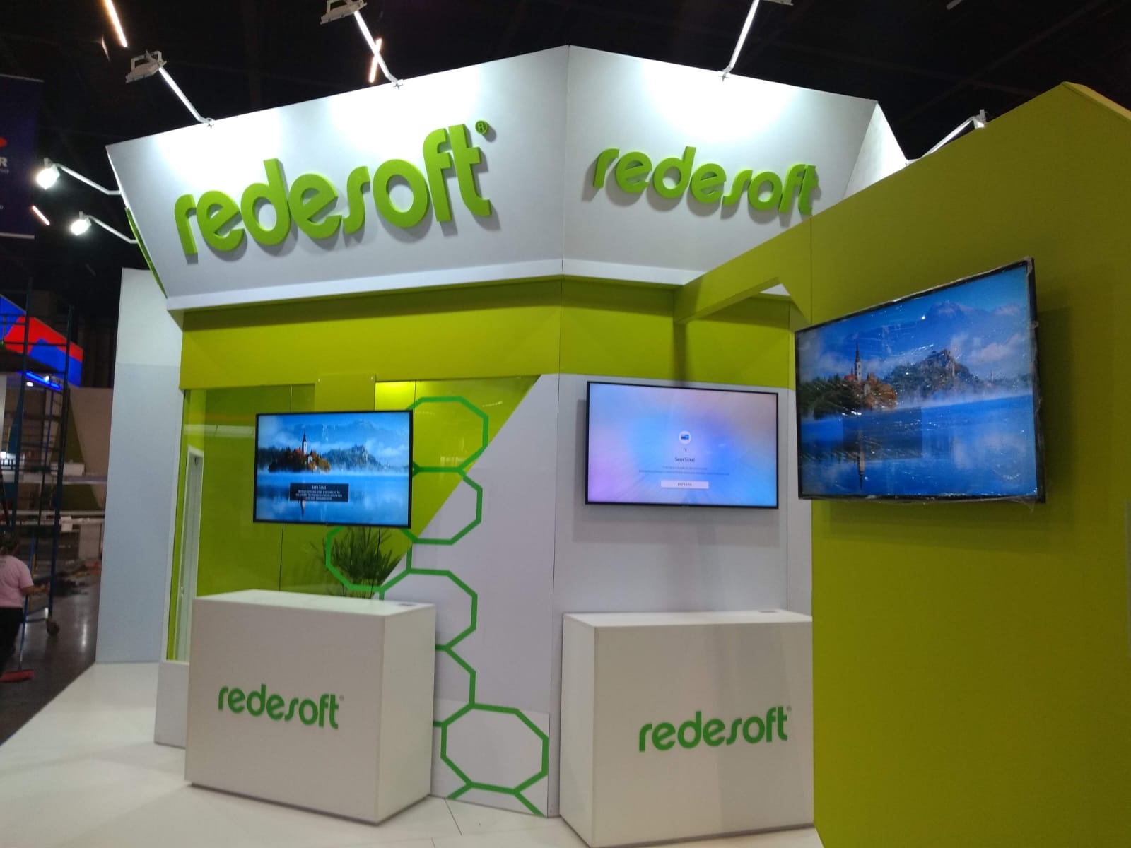 Locação de Tvs redesoft